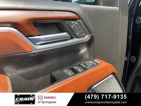 Used 2024 GMC Sierra 2500 Denali Ultimate AWD/4WD image 12
