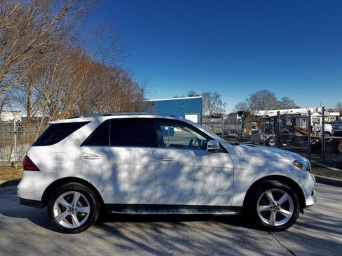 Used 2018 Mercedes-Benz GLE 350 GLE 350 4dr SUV image 5