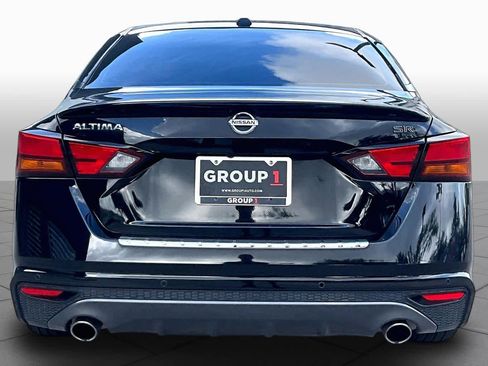 Used 2021 Nissan Altima 2.5 SR FWD image 5
