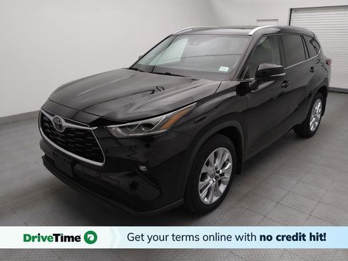 Used 2022 Toyota Highlander Limited image 1