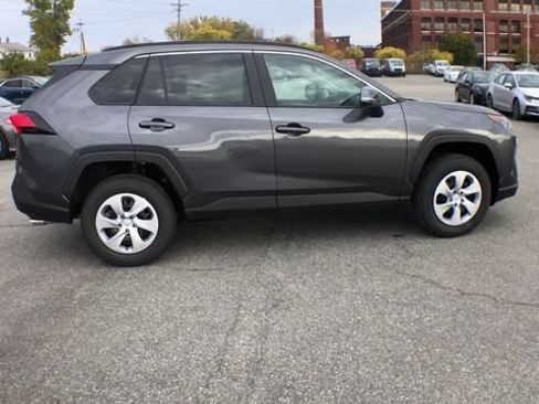 Certified 2019 Toyota RAV4 LE AWD/4WD image 9