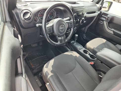 Used 2017 Jeep Wrangler Unlimited Sport w/ Quick Order Package 24S AWD/4WD image 15
