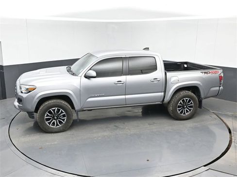 Used 2021 Toyota Tacoma TRD Sport image 36