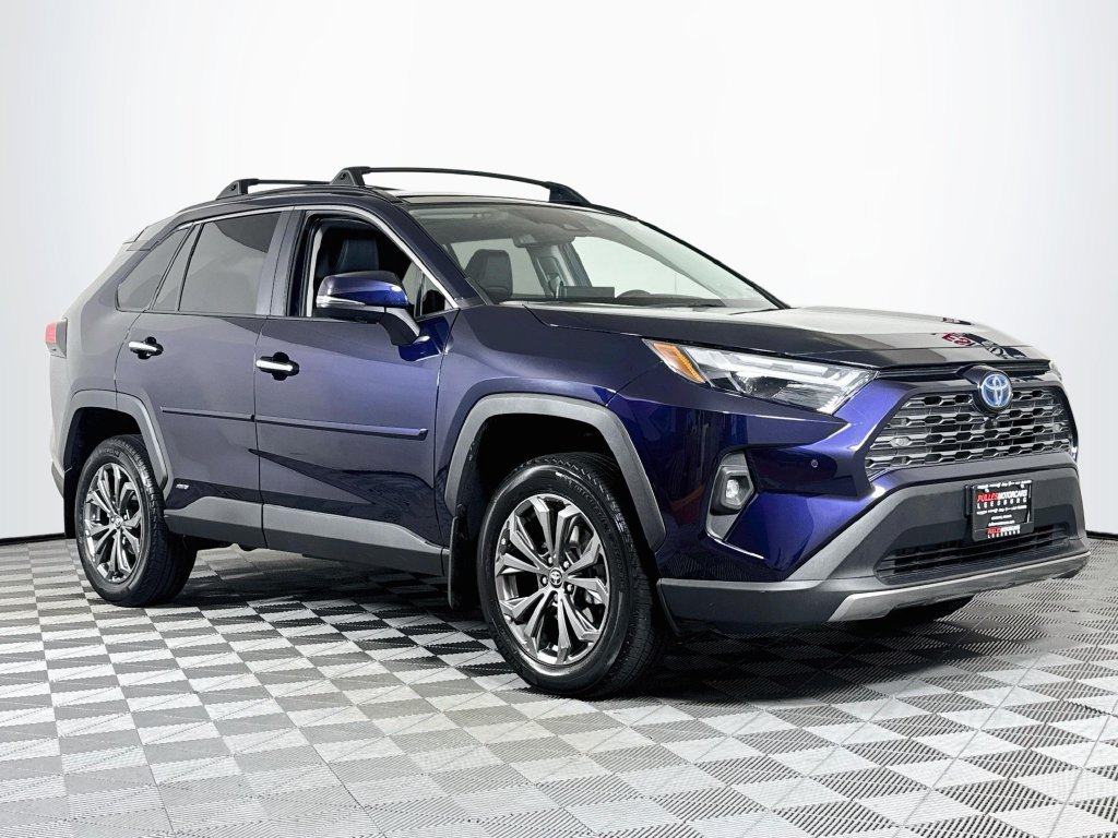 Used 2022 Toyota RAV4 Limited AWD/4WD image 1