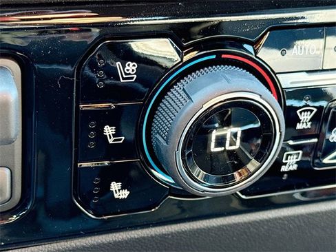 New 2026 Chevrolet Silverado 1500 High Country w/ Technology Package image 24