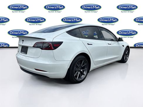 Used 2023 Tesla Model 3 Standard Range image 7