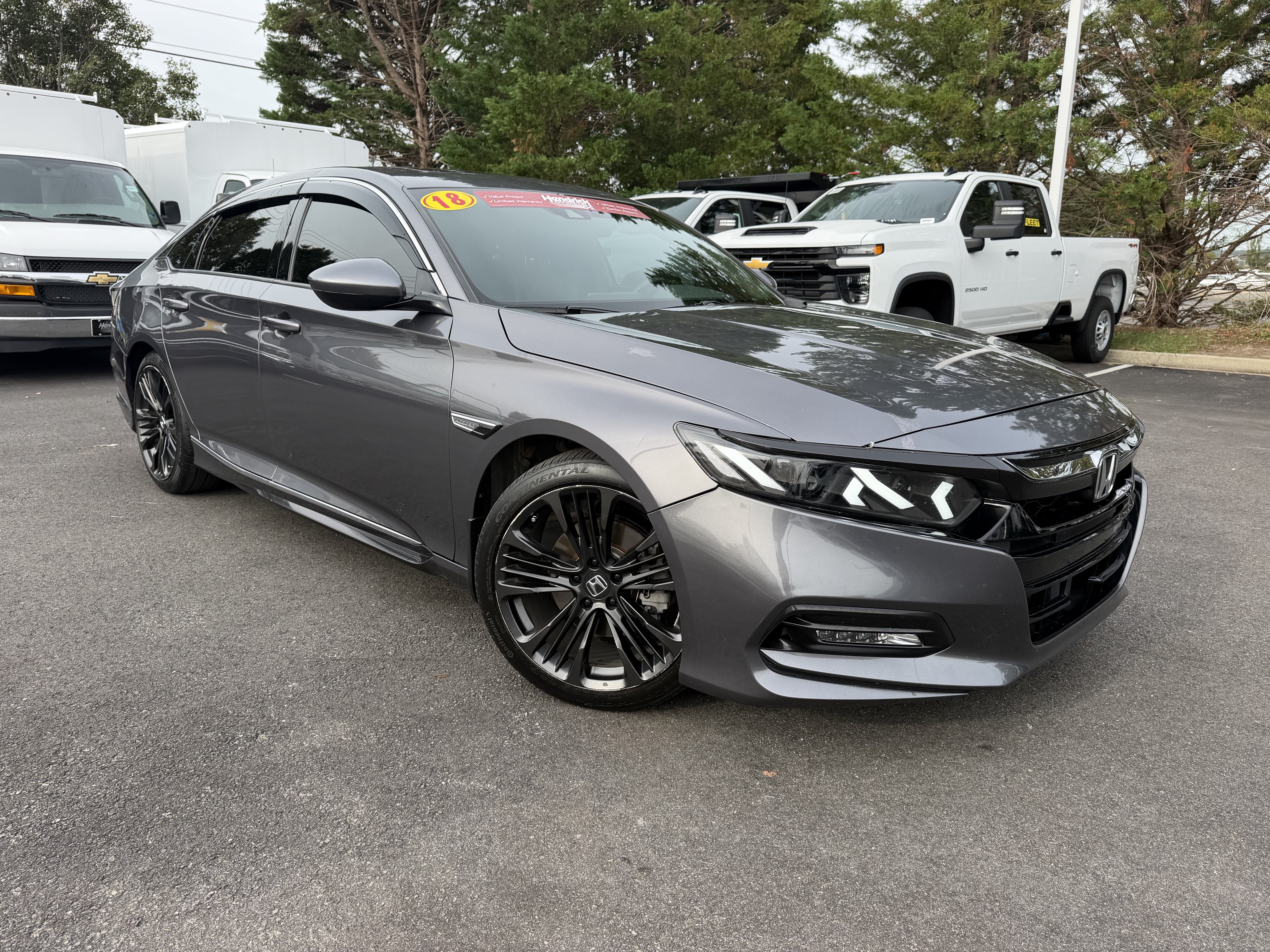 Used 2018 Honda Accord Sport image 2