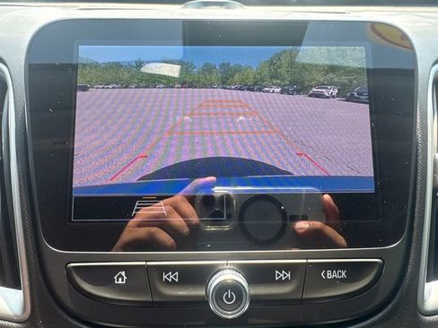 Used 2023 Chevrolet Malibu LT image 32