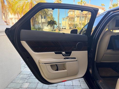 Used 2013 Jaguar XJ L Ultimate image 84