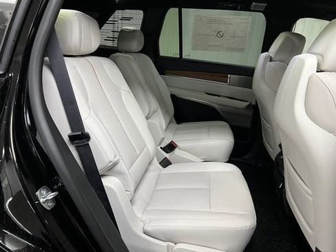 New 2026 Cadillac Vistiq Sport w/ LPO, Floor Liner Package image 18