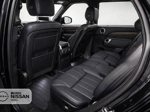 Used 2019 Land Rover Discovery HSE AWD/4WD image 12