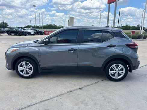 Certified 2025 Nissan Kicks Play S FWD image 4
