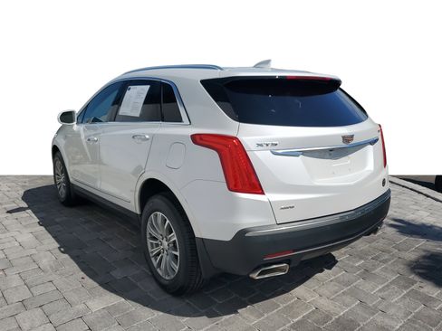 Used 2018 Cadillac XT5 Luxury w/ Driver Awareness Package image 3