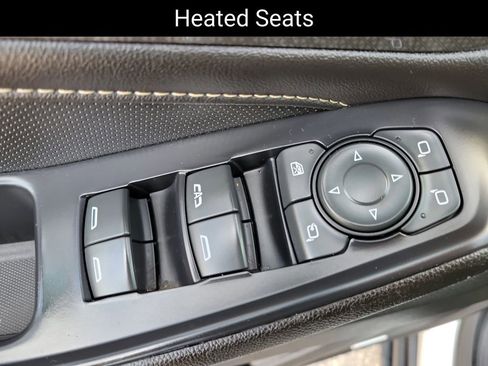 Certified 2022 Chevrolet Traverse Premier w/ Redline Edition image 11