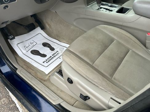 Used 2013 Jeep Grand Cherokee Laredo w/ Laredo E Group image 10