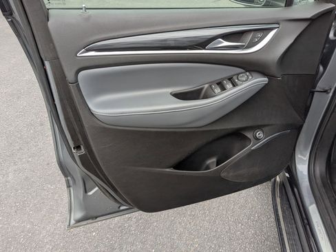 Used 2018 Buick Enclave Essence w/ LPO, Luxury Package image 14