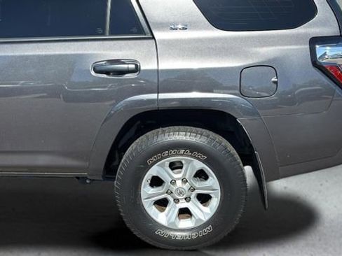 Used 2016 Toyota 4Runner SR5 Premium image 33