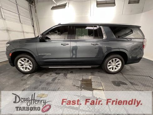 Used 2021 Chevrolet Suburban Premier w/ Premium Package image 5