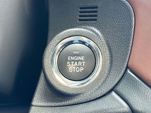 Used 2020 Subaru Outback Touring image 20