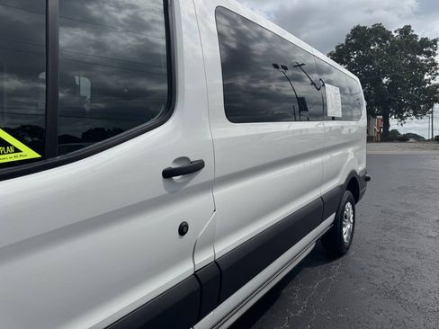 Used 2016 Ford Transit 350 XLT RWD image 14