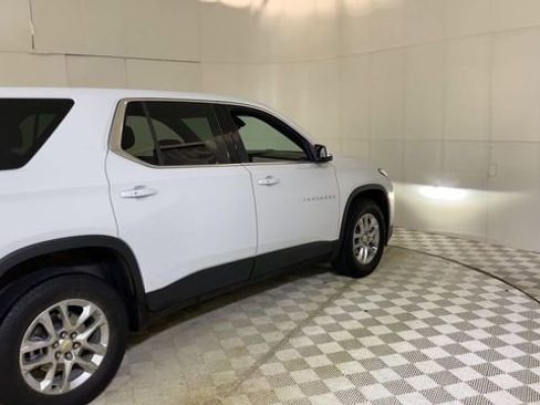 Used 2024 Chevrolet Traverse LS w/ Safety Package FWD image 3