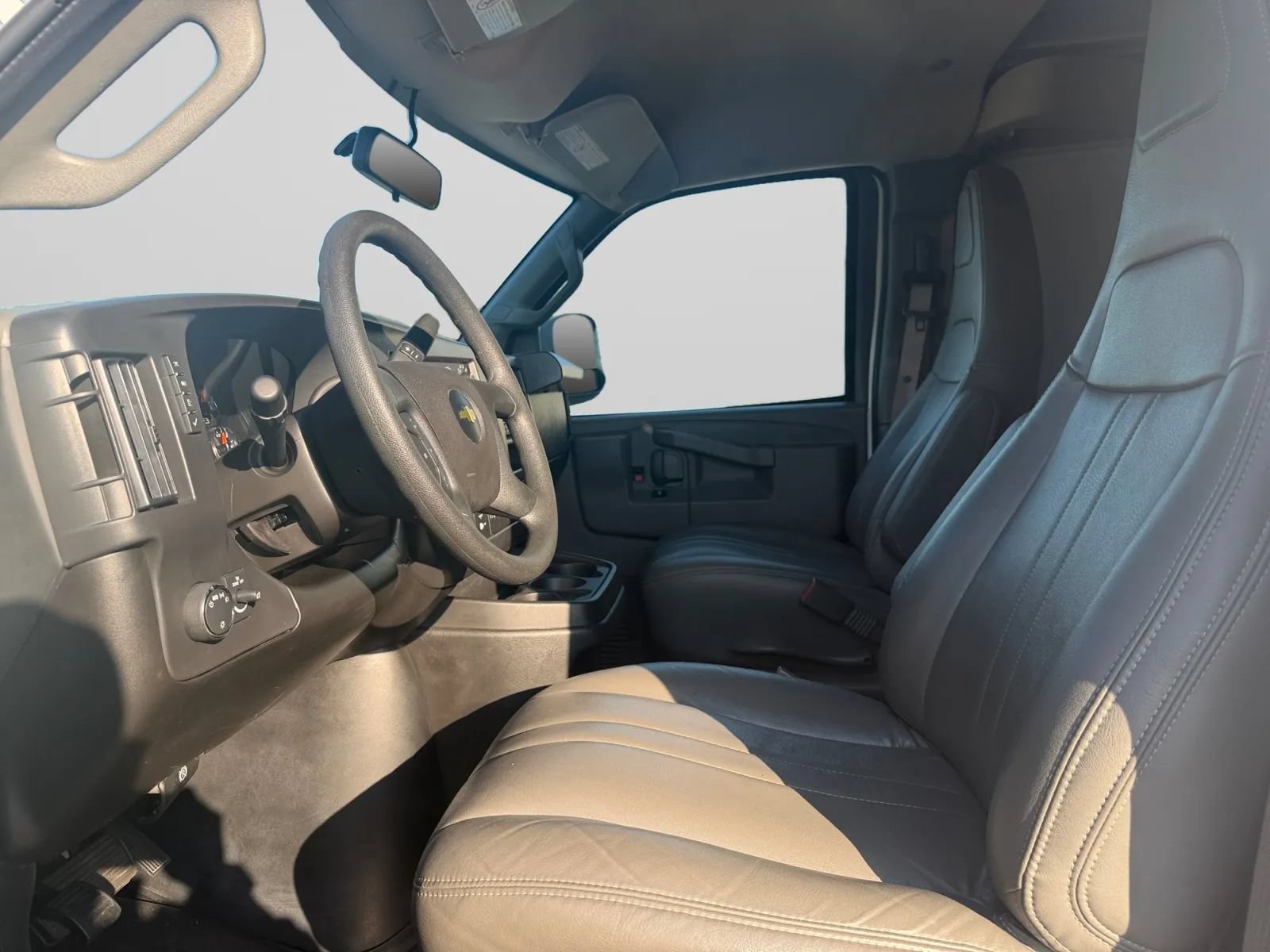 Used 2025 Chevrolet Express 2500 w/ Driver Convenience Package RWD image 16
