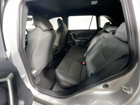 Used 2025 Toyota RAV4 SE AWD/4WD image 29
