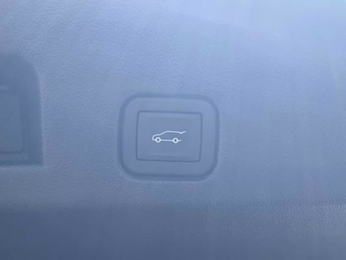 Used 2026 Buick Enclave Preferred FWD image 37