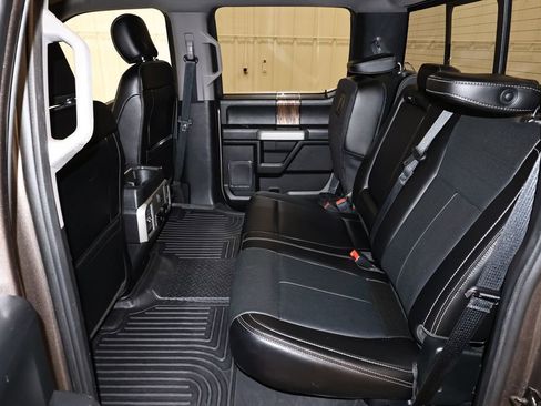 Certified 2018 Ford F150 Lariat image 17