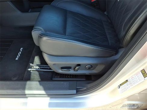 Certified 2024 Nissan Rogue Platinum w/ Platinum Premium Package image 5