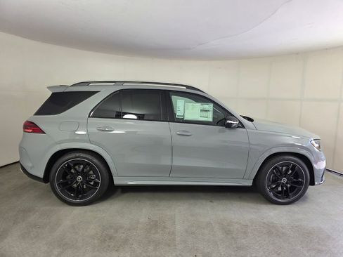 New 2026 Mercedes-Benz GLE 580 4MATIC image 3