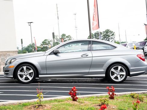 Used 2013 Mercedes-Benz C 250 Coupe image 19