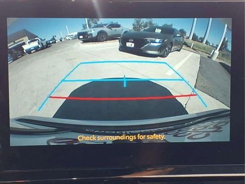 Used 2025 Toyota Corolla SE image 20