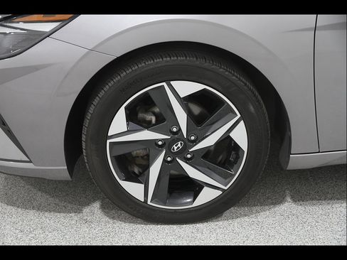 Certified 2023 Hyundai Elantra SEL w/ Convenience Package FWD image 21