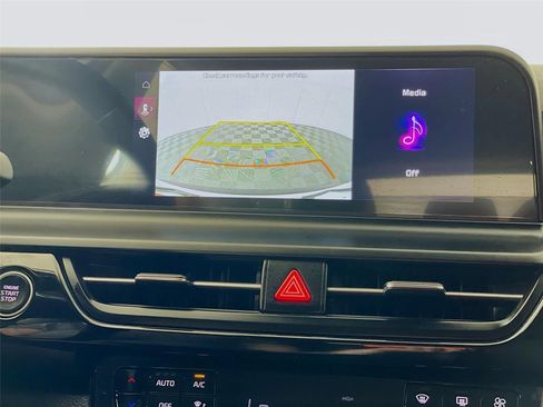 Certified 2025 Kia Seltos S FWD image 19