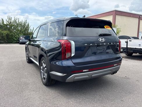 Used 2024 Hyundai Palisade Limited FWD image 5