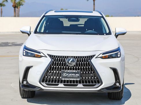 Used 2025 Lexus NX 350 AWD w/ Accessory Package (2T) image 2
