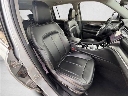 Used 2023 Jeep Grand Cherokee Limited image 23