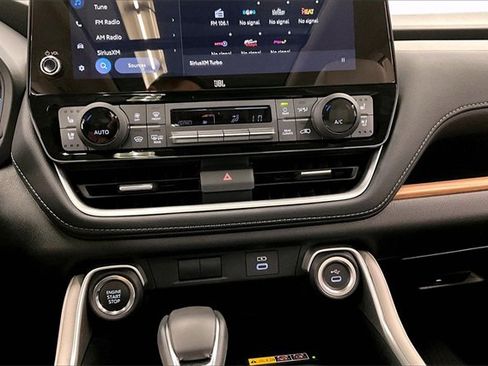 Used 2026 Toyota Grand Highlander Limited image 28