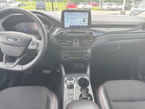 Used 2025 Ford Escape ST-Line FWD image 19