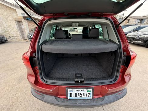 Used 2012 Volkswagen Tiguan S image 22
