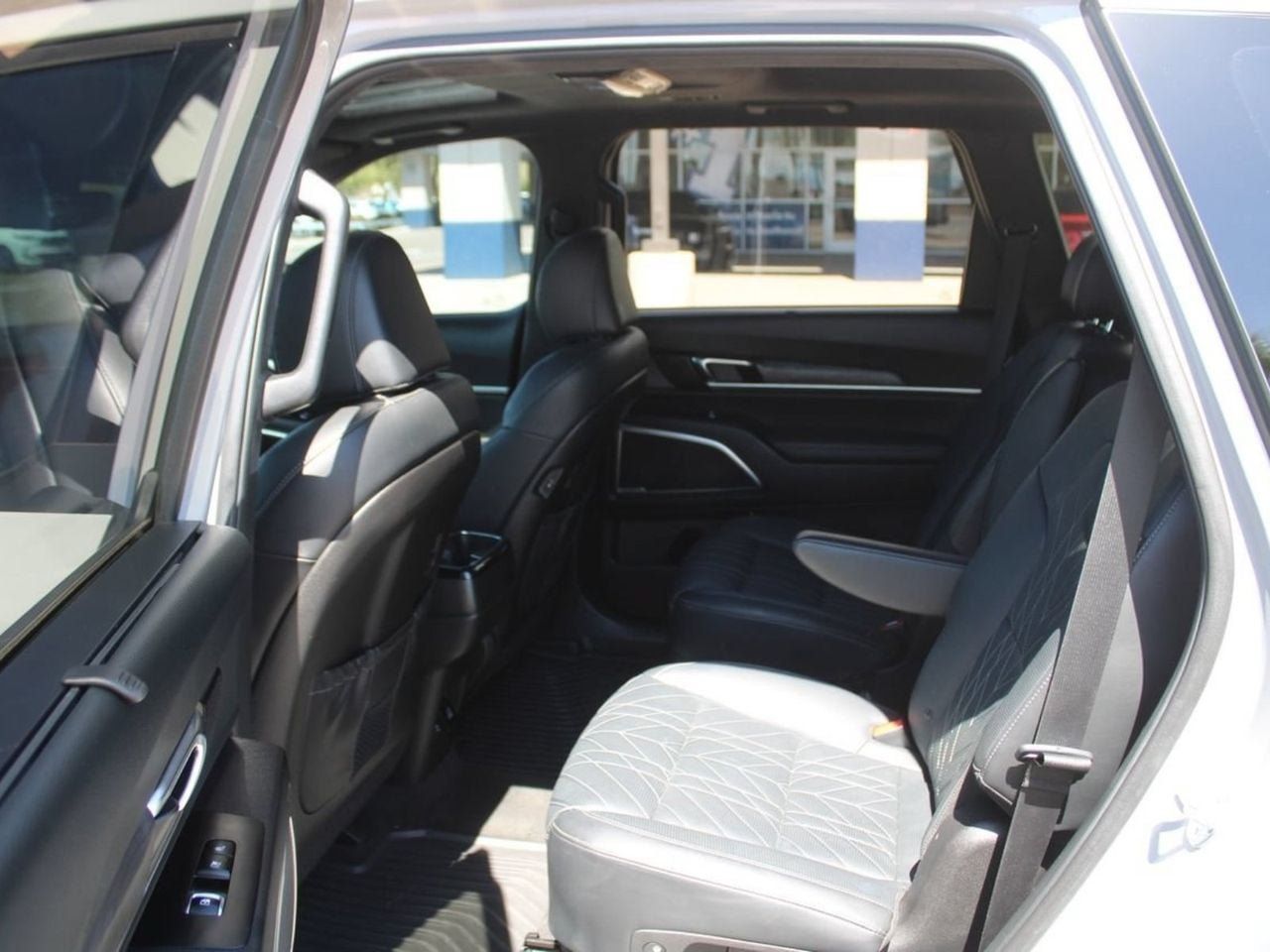 Used 2024 Kia Telluride SX Prestige X-Line AWD/4WD image 12