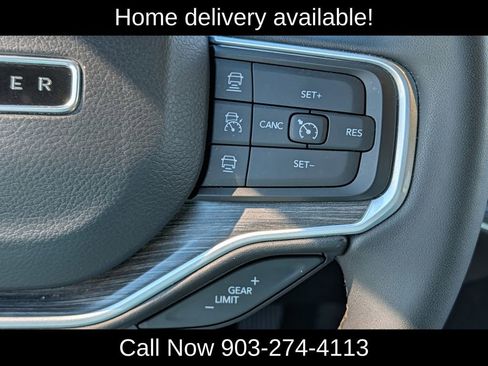 Used 2024 Jeep Wagoneer L Series II w/ Flexible Seating Group image 21