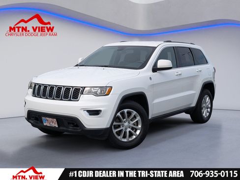 Used 2021 Jeep Grand Cherokee Laredo AWD/4WD image 1