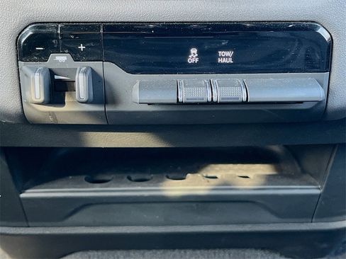 Used 2024 RAM 2500 Big Horn image 33