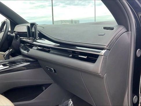 Certified 2024 Cadillac Escalade Sport image 17