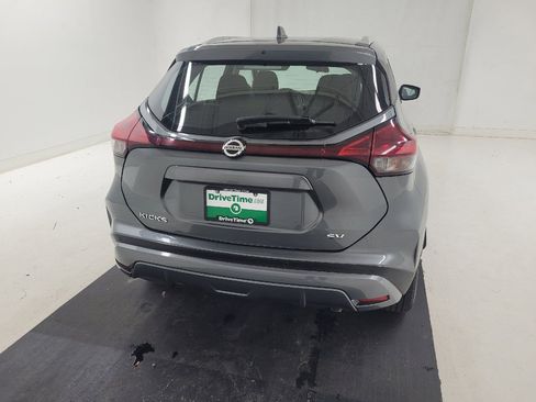 Used 2021 Nissan Kicks SV FWD image 7