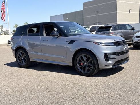 Used 2025 Land Rover Range Rover Sport Dynamic SE AWD/4WD image 4