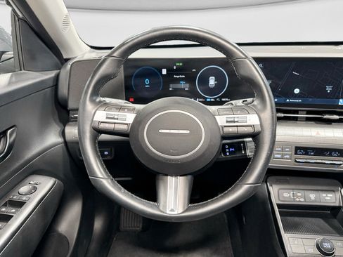 Used 2024 Hyundai Kona SEL FWD image 8