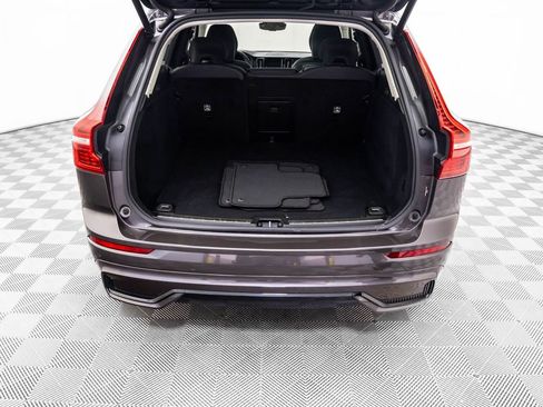 Used 2025 Volvo XC60 B5 Plus image 30